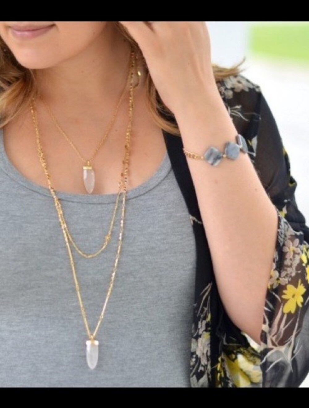 Stella & Dot Aria Pendant Necklace - Picture 3 of 3